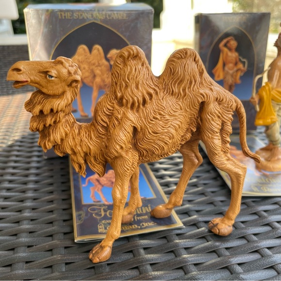Fontanini 5” Nativity Set of 2 Figurines- Standing Camel & Malachi [Vintage] - Picture 11 of 15